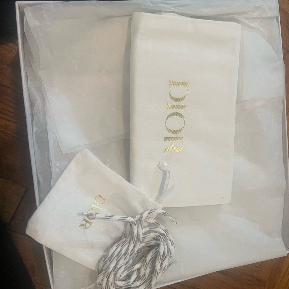Dior White Box - Picture 3 of 8